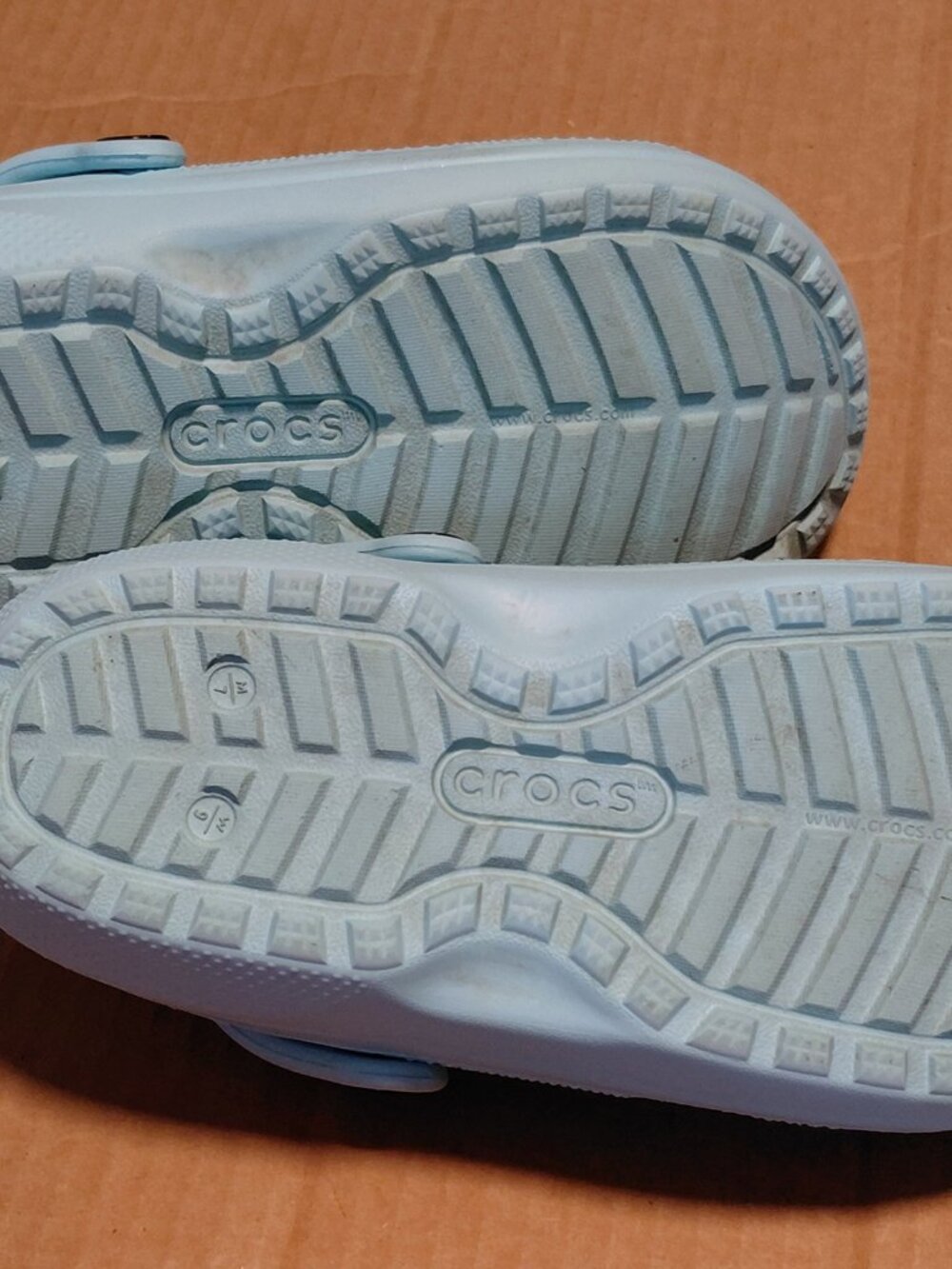 Crocs Classic Lined Baby Blue Clog Women's Size 9 - Picture 8 of 11